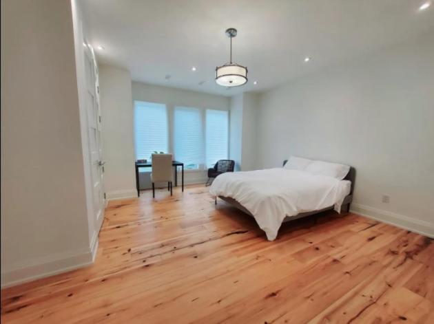 Executive Room In Toronto Next To Yorkdale Shopping Centre المظهر الخارجي الصورة